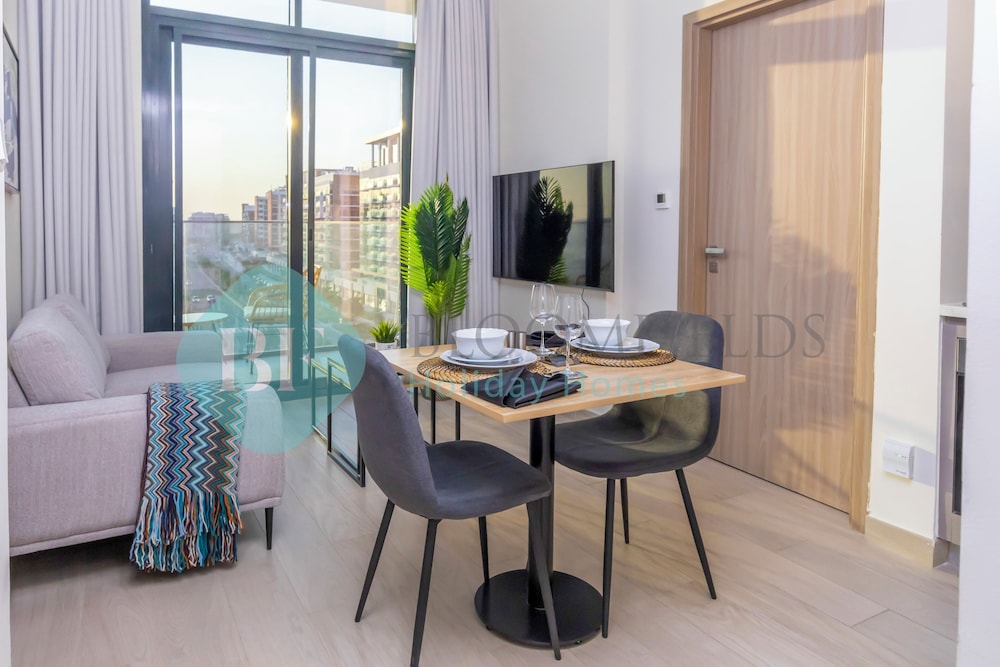 Bloomfields Grandeur 2BR In Azizi