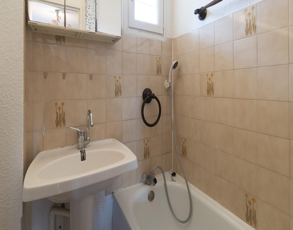 Coastal Comfort in Agde