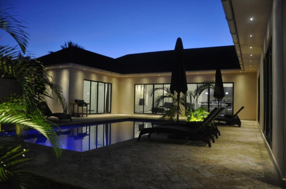 Grand Amber Villas Diani