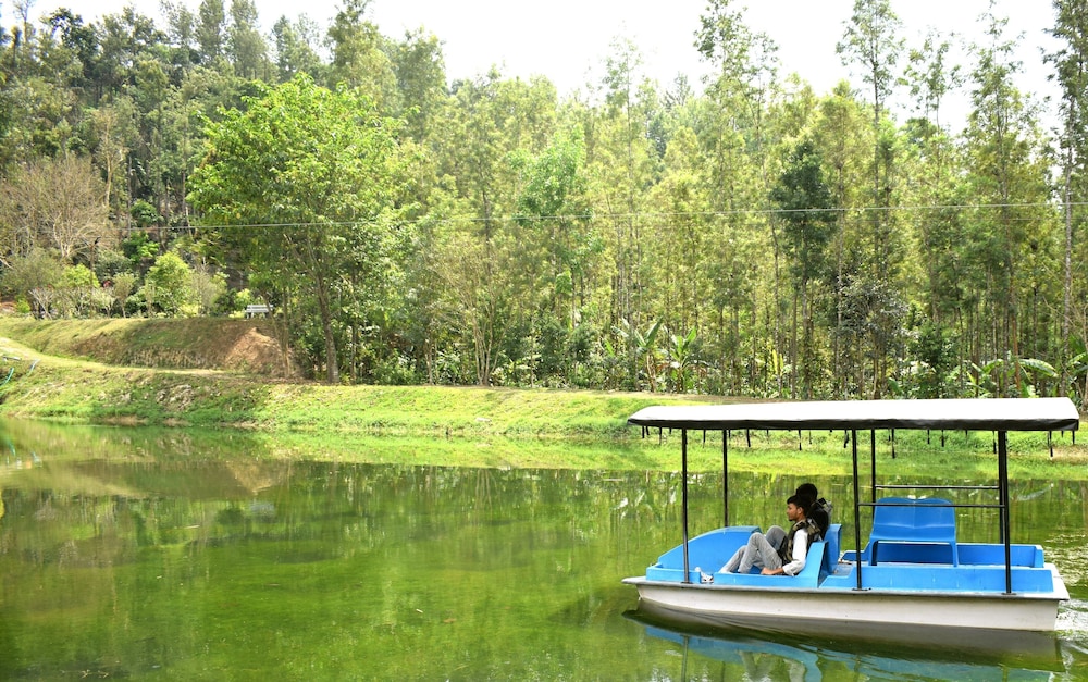 Chandramukuta Resort by Z Vacations