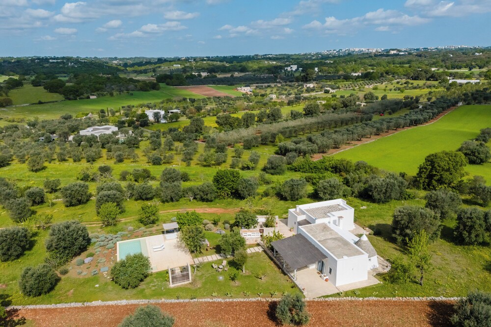 Ker Rail Villa with Pool by Wonderful Italy