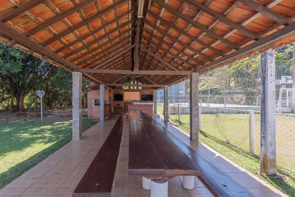 Cavalinho Branco Flat Para 4 Pessoas c Piscina
