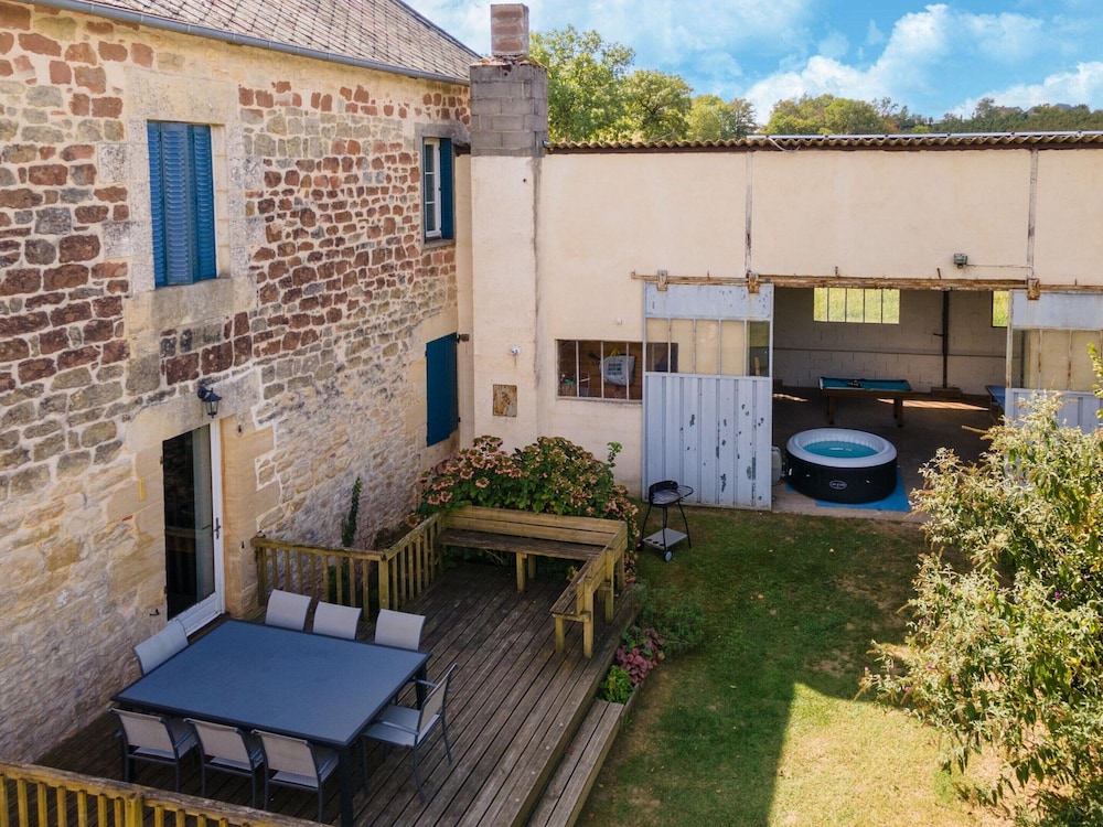 Holiday Home With Pool in Coubjours