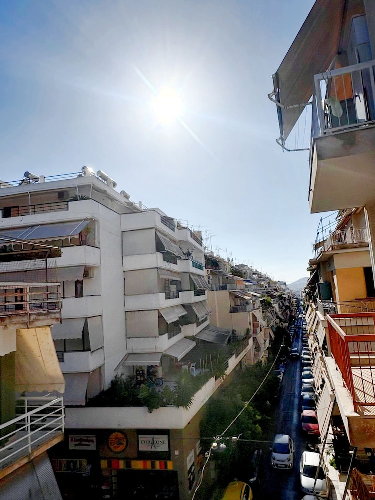 Modern Apartment in Athens Center