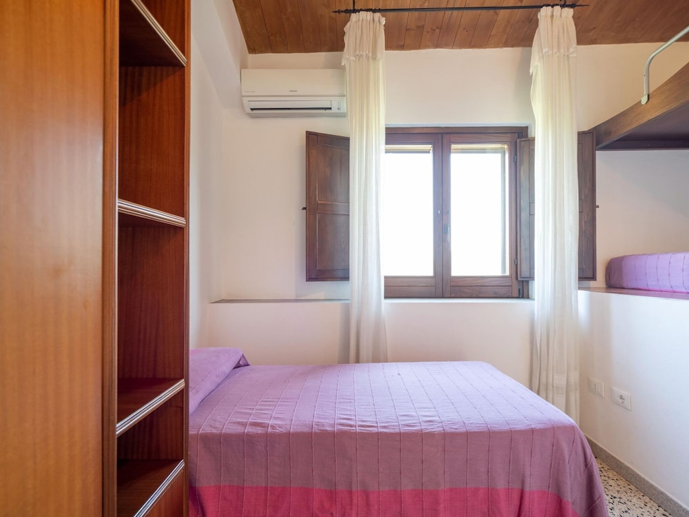 Holiday Home in Guardavalle Near Beaches view 4