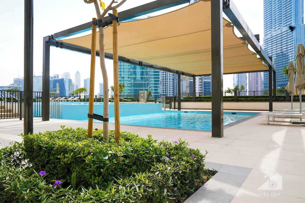 Burj Crown Luxury 2bedroom Balcony & View