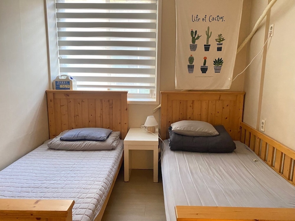 Funwave guesthouse in Haeundae