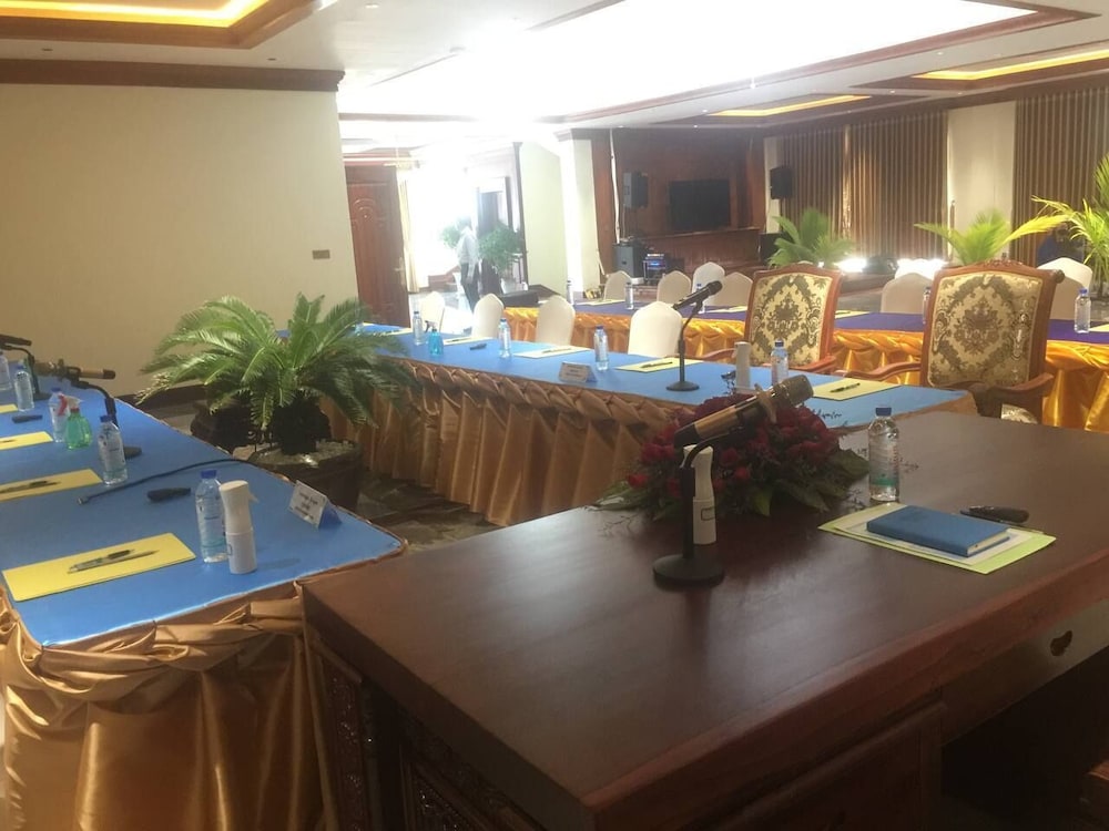 Try Palace Resort Sihanoukville
