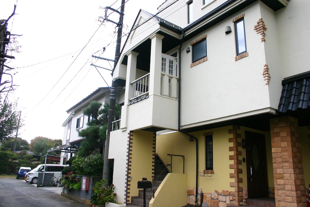 916 Travel Inn