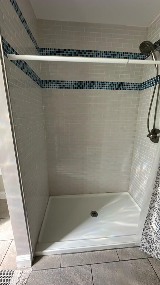 Jungle House Boutique Lofts – Downtown Columbus & Short North