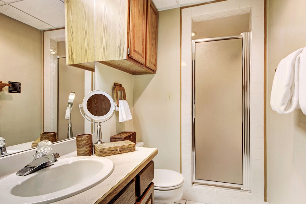 Beaver Run Peak 9 Penthouse by RedAwning