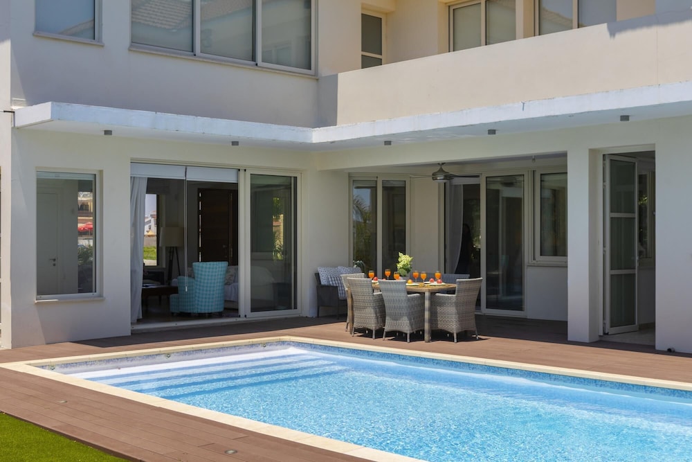 Larnaca Villa Marisol view 5