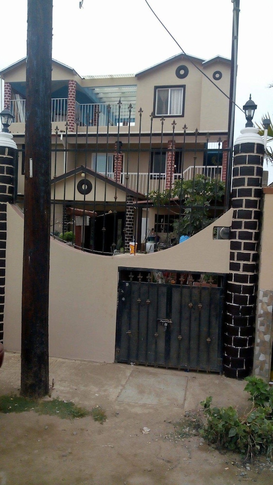 Ensenada Vacations - Monica's Private Vacation Home - Property Image 2