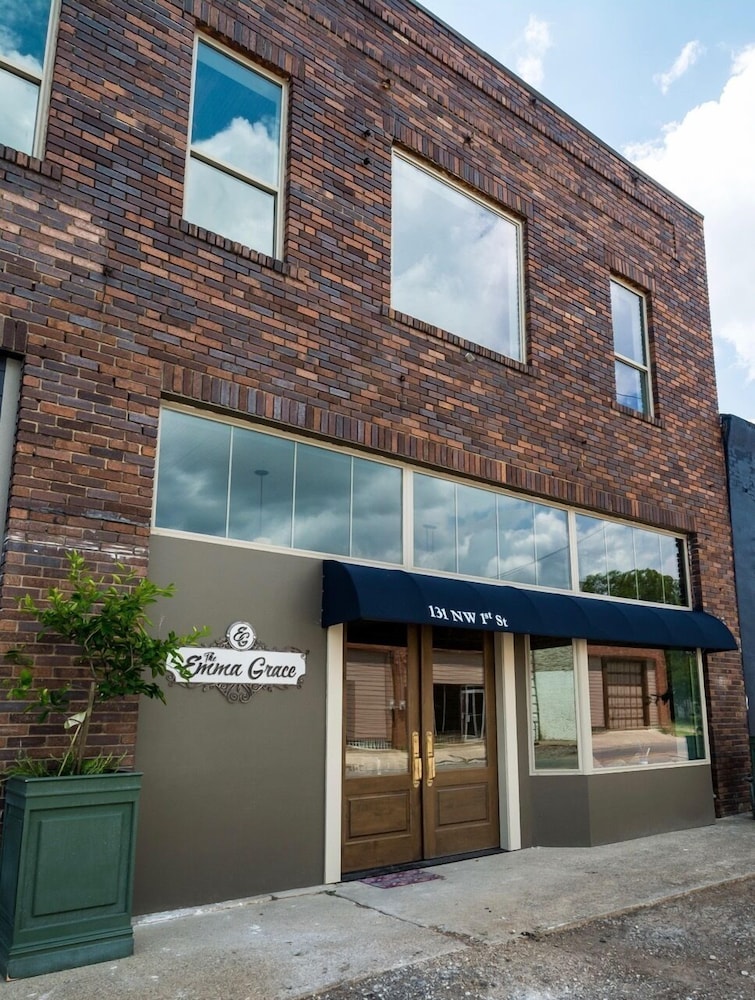The Emma Grace - Property Image 6