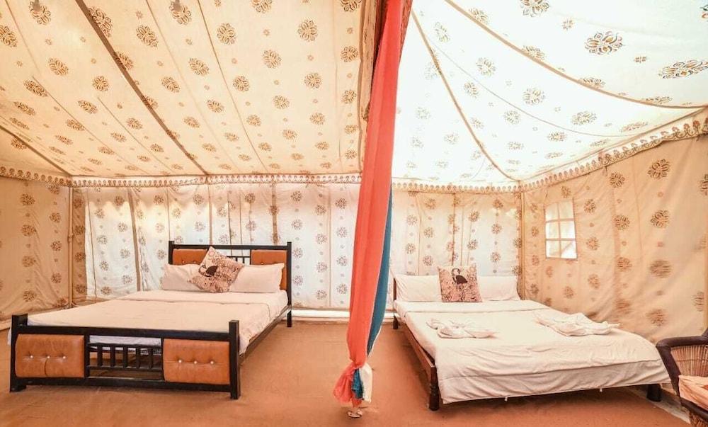 Sam Resort and Camp