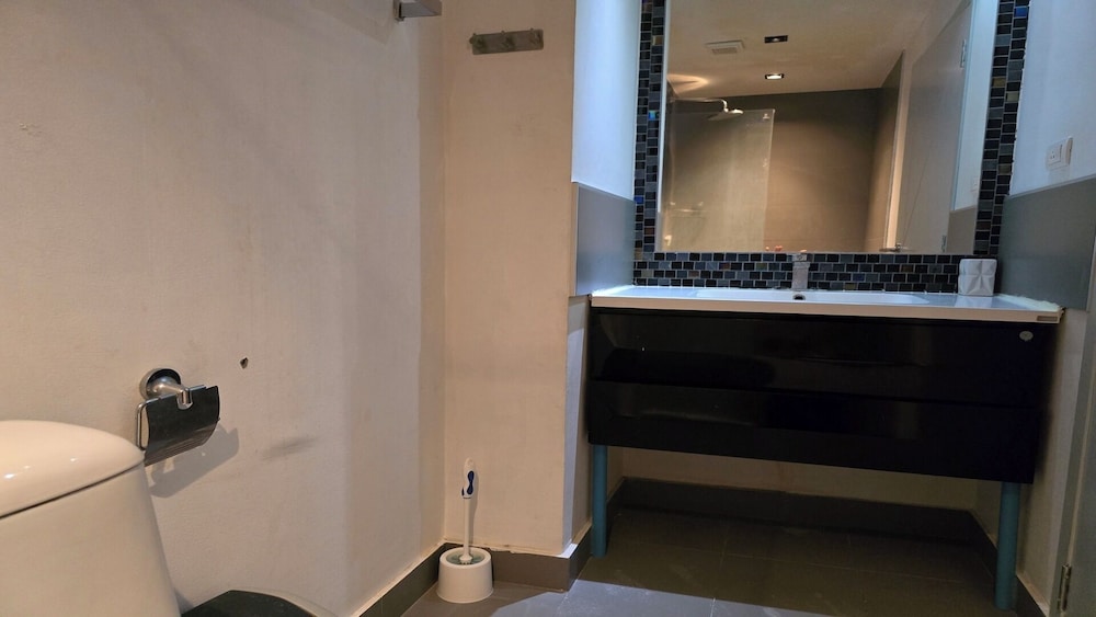 Boutique Comfort 1BR T2-410