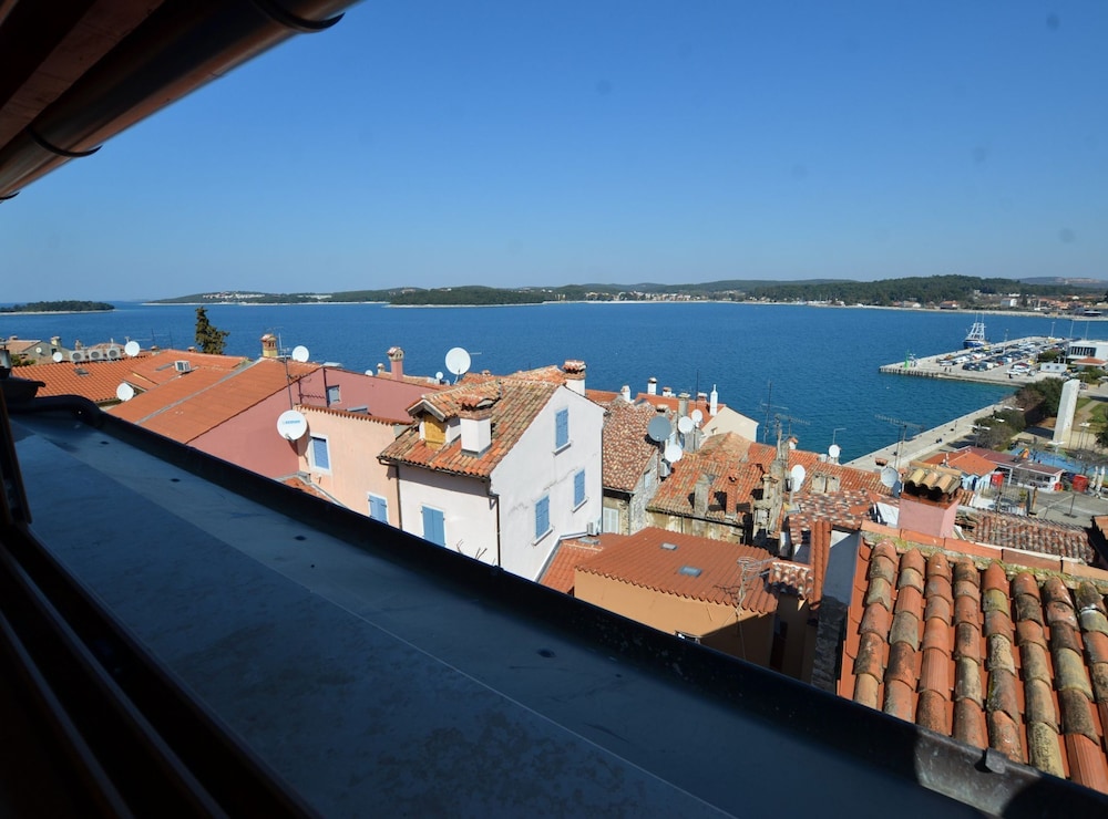 Sea View Downtown Rovinj Apartment