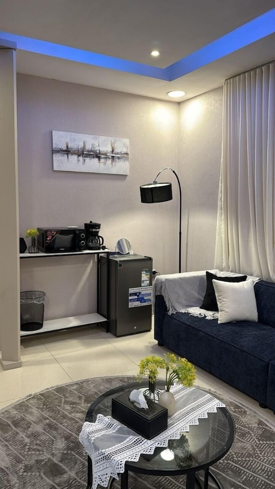 OrbitNet Suites Al Ulaya