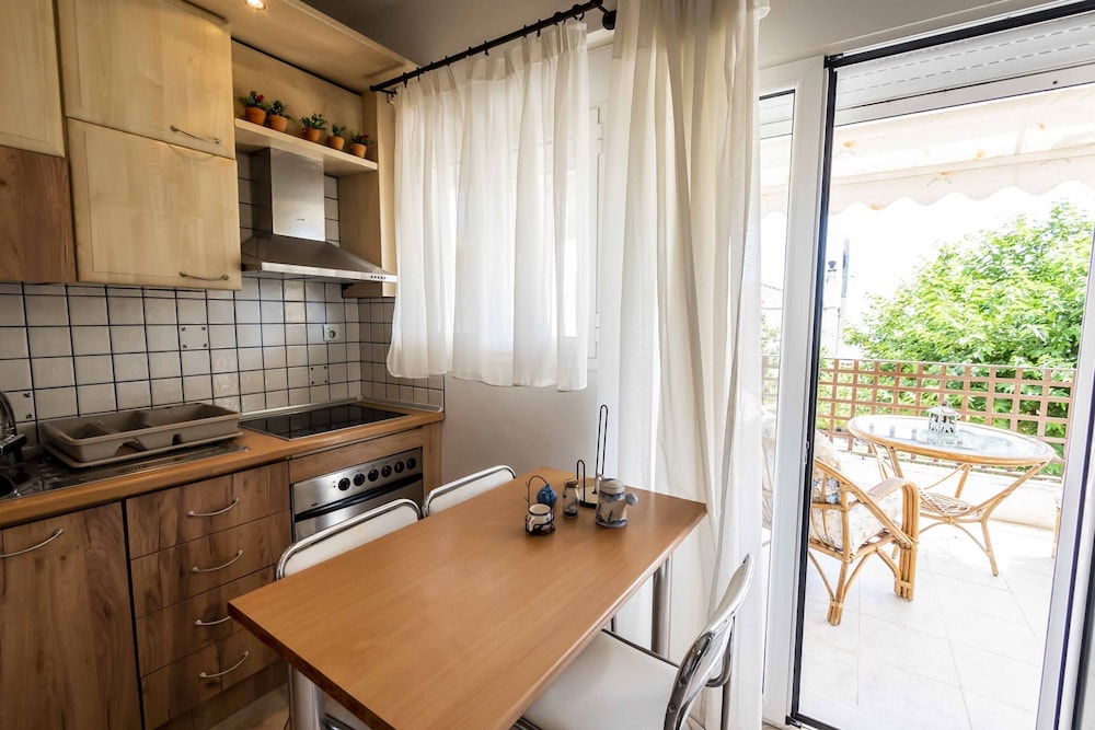Vivian Apartment by Rentalspro - Kallithea Halkidiki view 2
