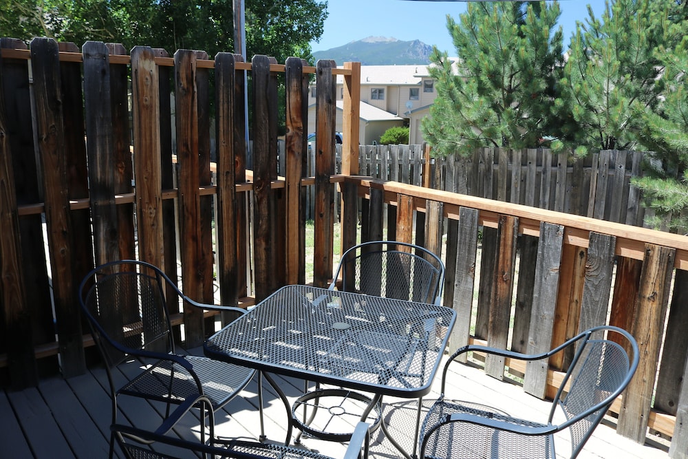 Columbine Inn
