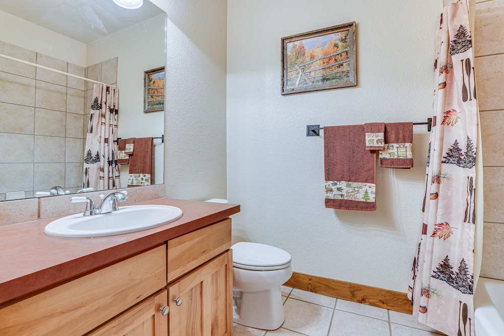 Ski-in/ski-out Granby Ranch Condo w/ Pool Access - Property Image 15