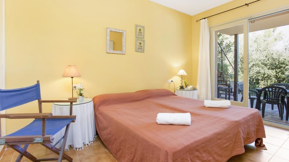 Ronda in Llafranc With 4 Bedrooms and 3 Bathrooms
