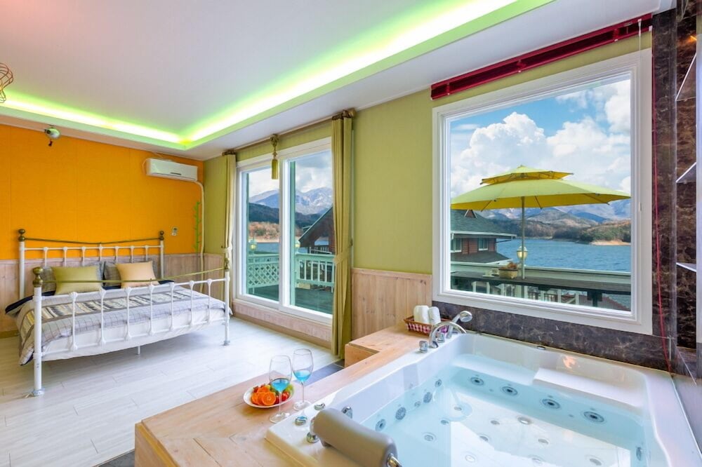 Hosu Ilchul Pension view 3