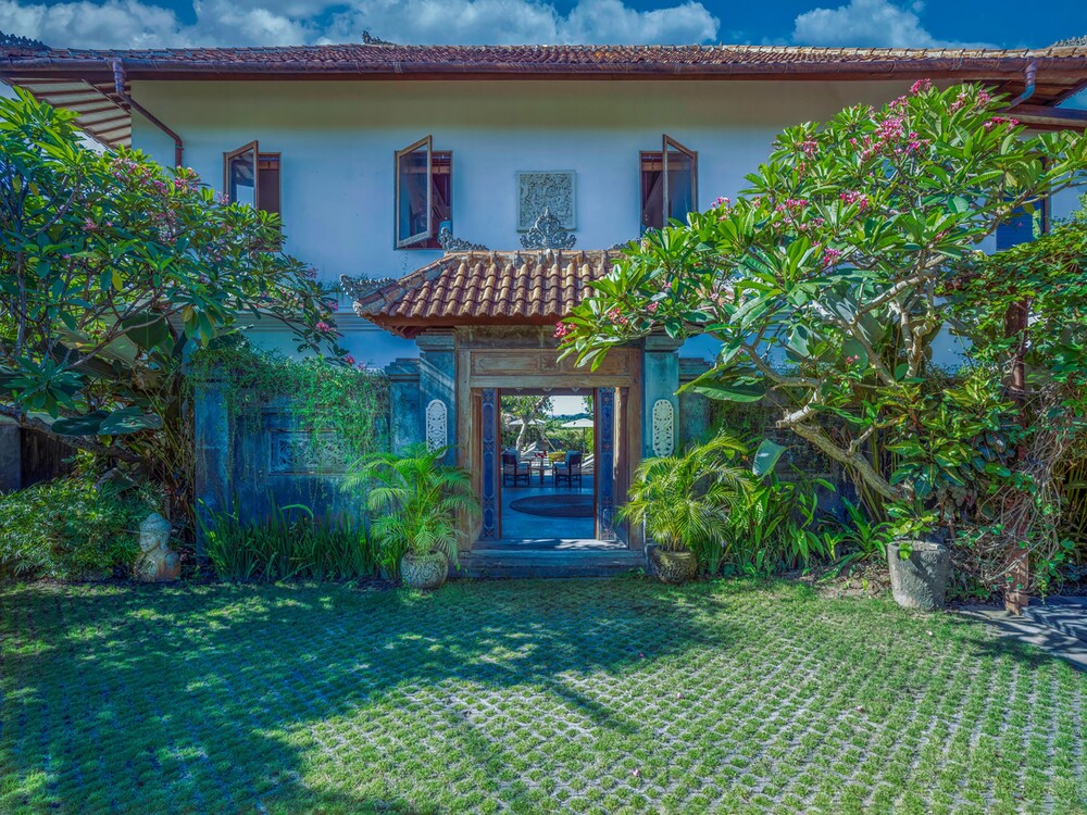 Mandalay Villas