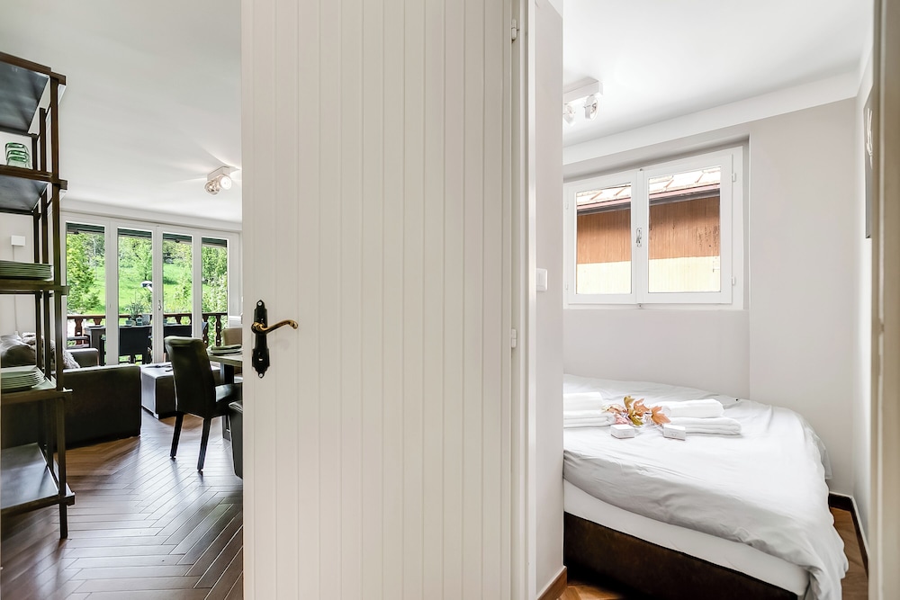 Boutique Apartment Limone Ski In Ski Out