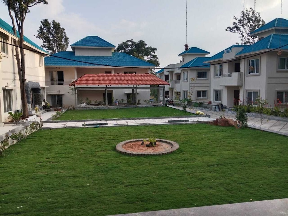 MSB Silver Spring Resort