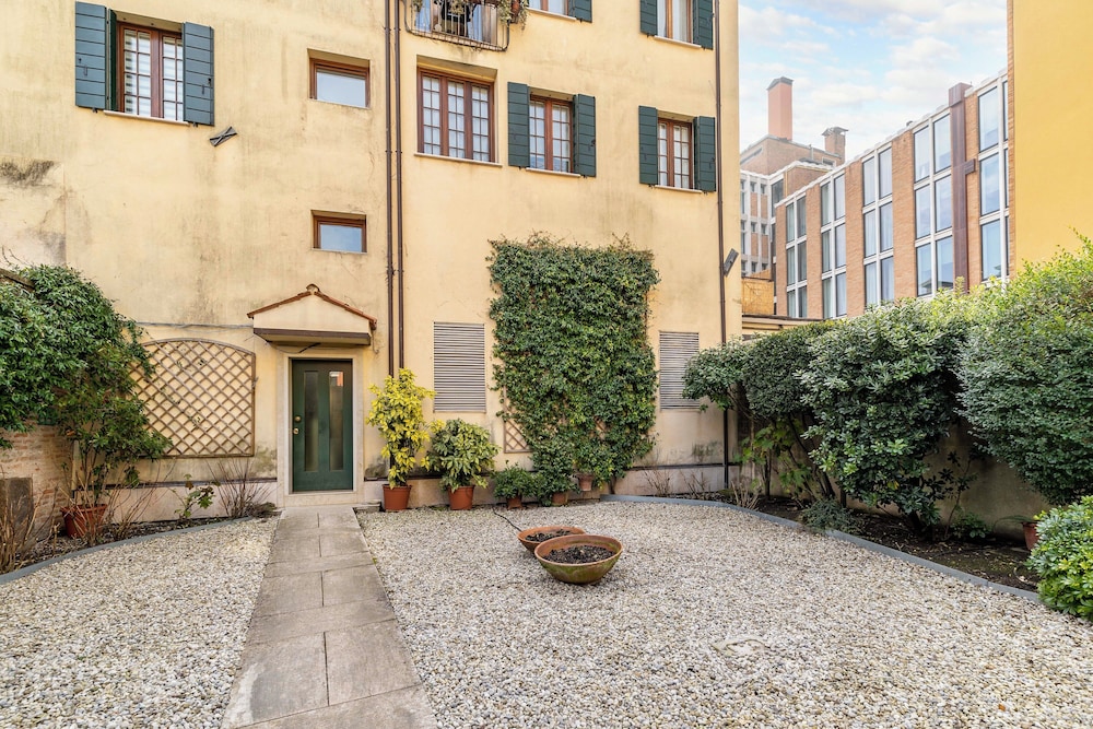 Tolentini Terrace by Wonderful Italy