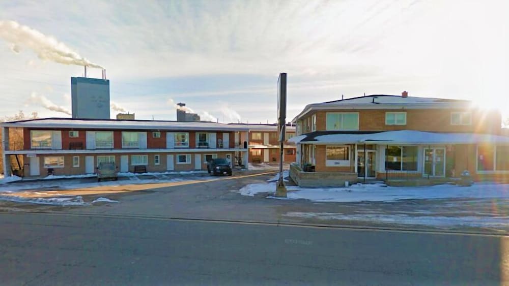 Chalet Inn Motel
