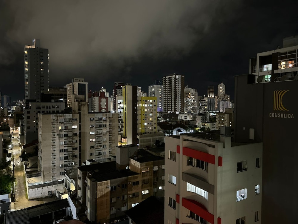 APARTAMENTO ALTO PADRÃO CENTRO ITAJAÍ