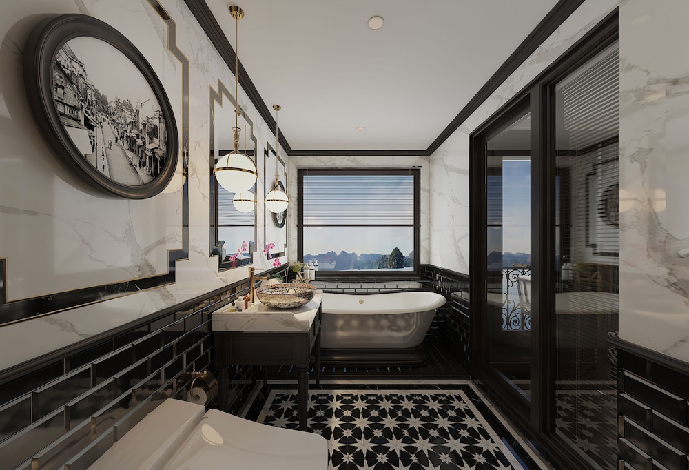 Aime'e Luxury Cruise
