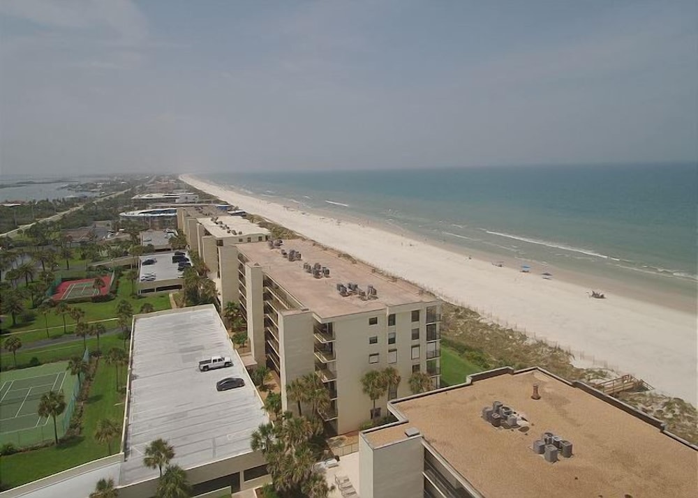 3 Bedroom Oceanfront Luxury Condo - Sand Dollar Iii, 404 view 5