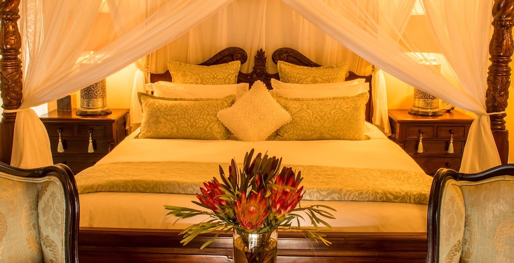 Elandela Private Game Reserve & Luxury Lodge