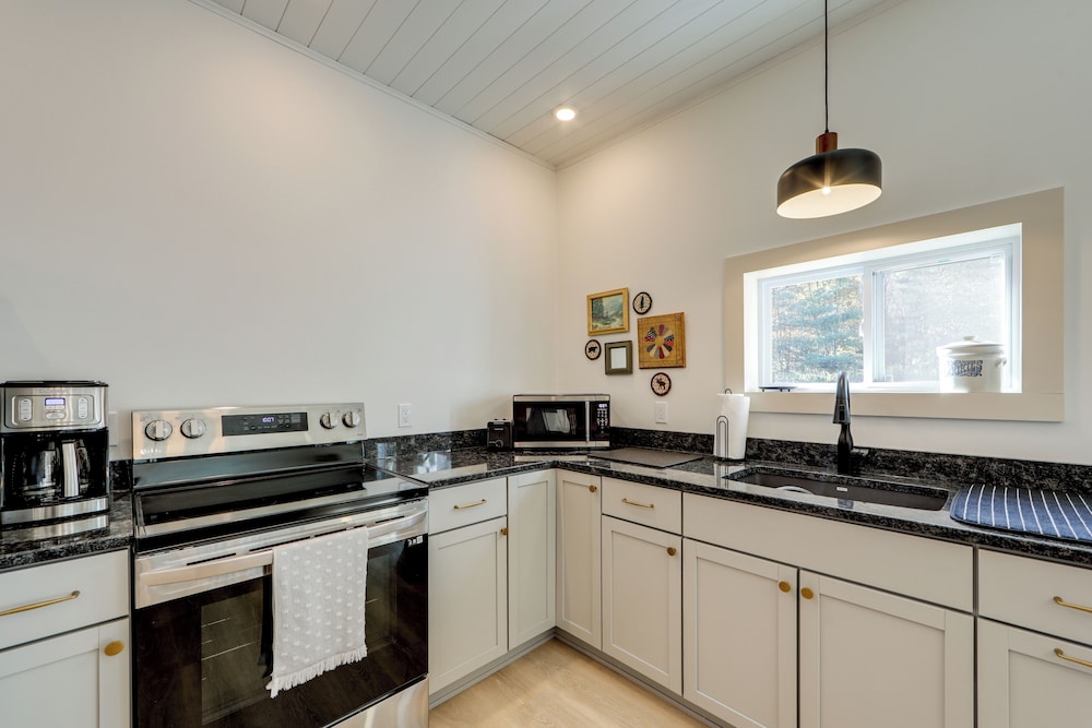 Near All-season Trails! Modern Copenhagen Cabin