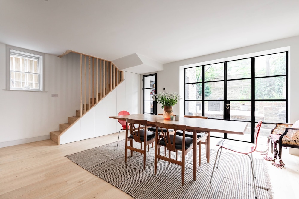 Rochester Road II by Onefinestay