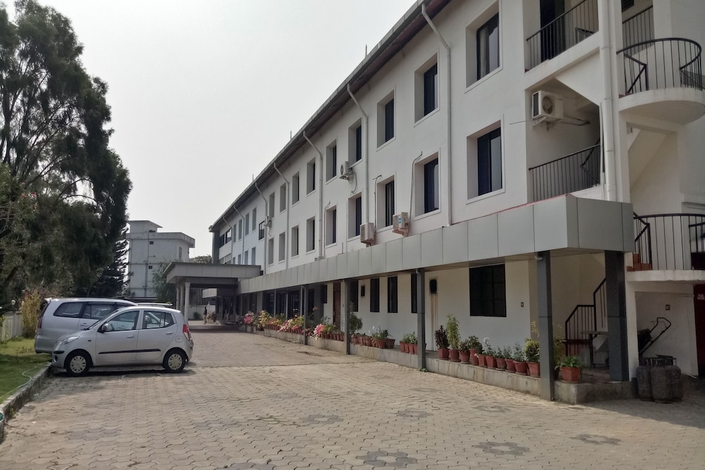 OYO 22875 Deliza Residency view 2
