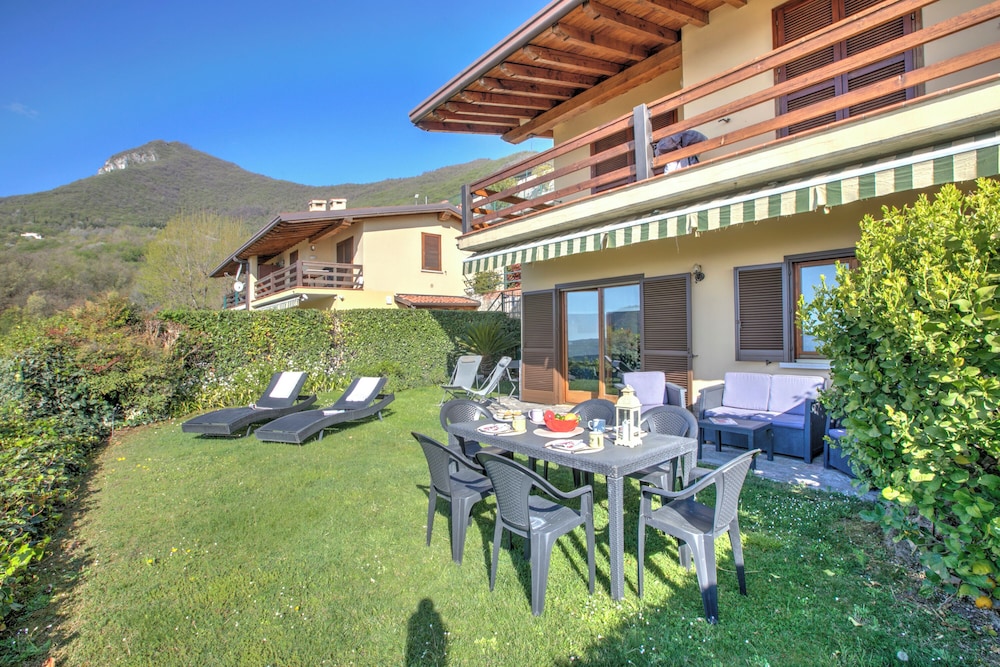 Amirovista-garden, Lake View, Shared Pool
