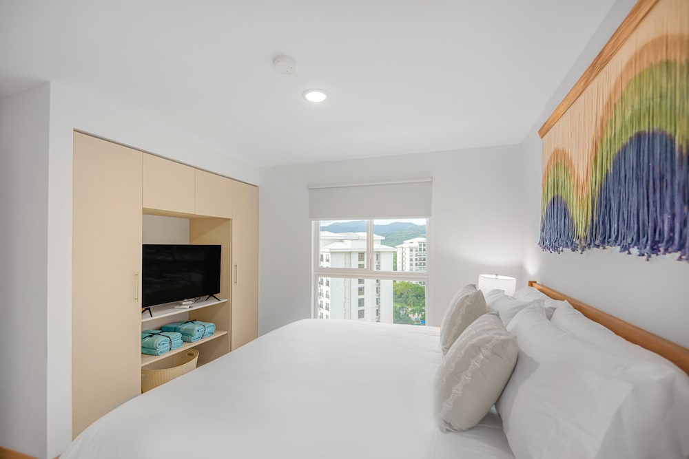 Brand New 3BR Condo With Incredible Views