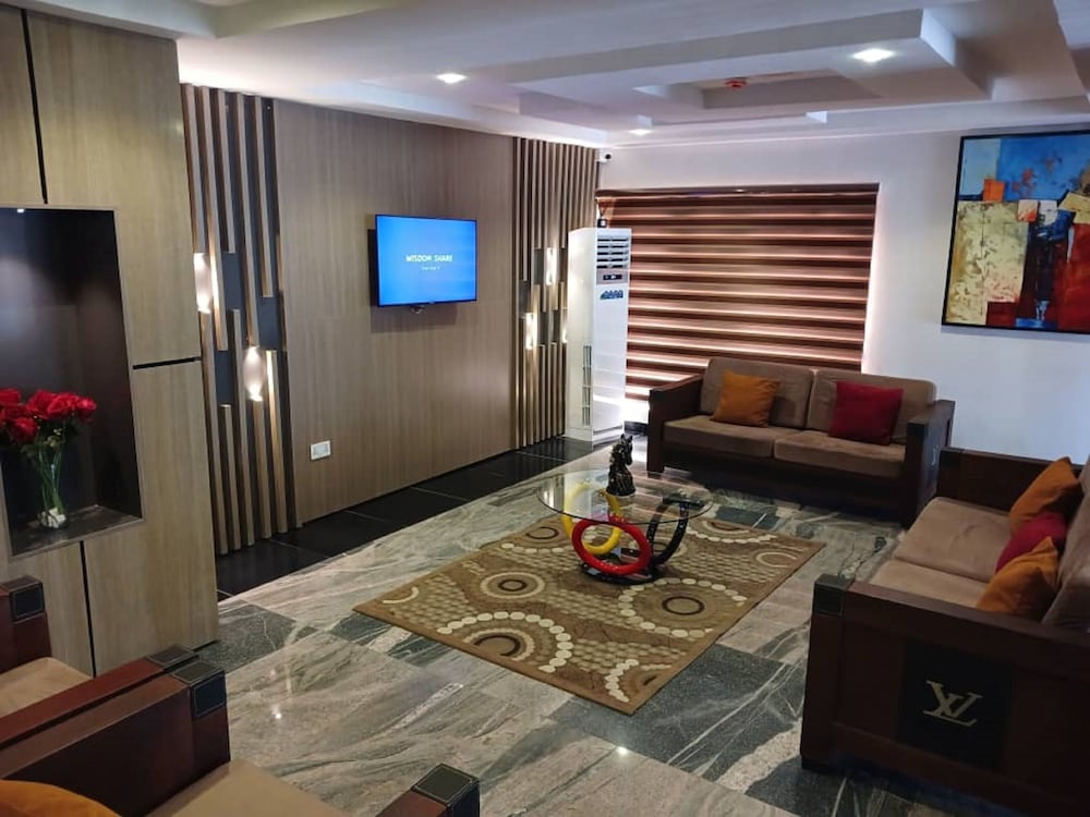 1 Oak Apartments Guzape view 3