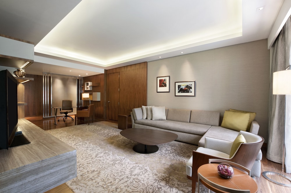 Mumbai Vacations - Grand Hyatt Mumbai Hotel and Serviced Apartments - Property Image 13