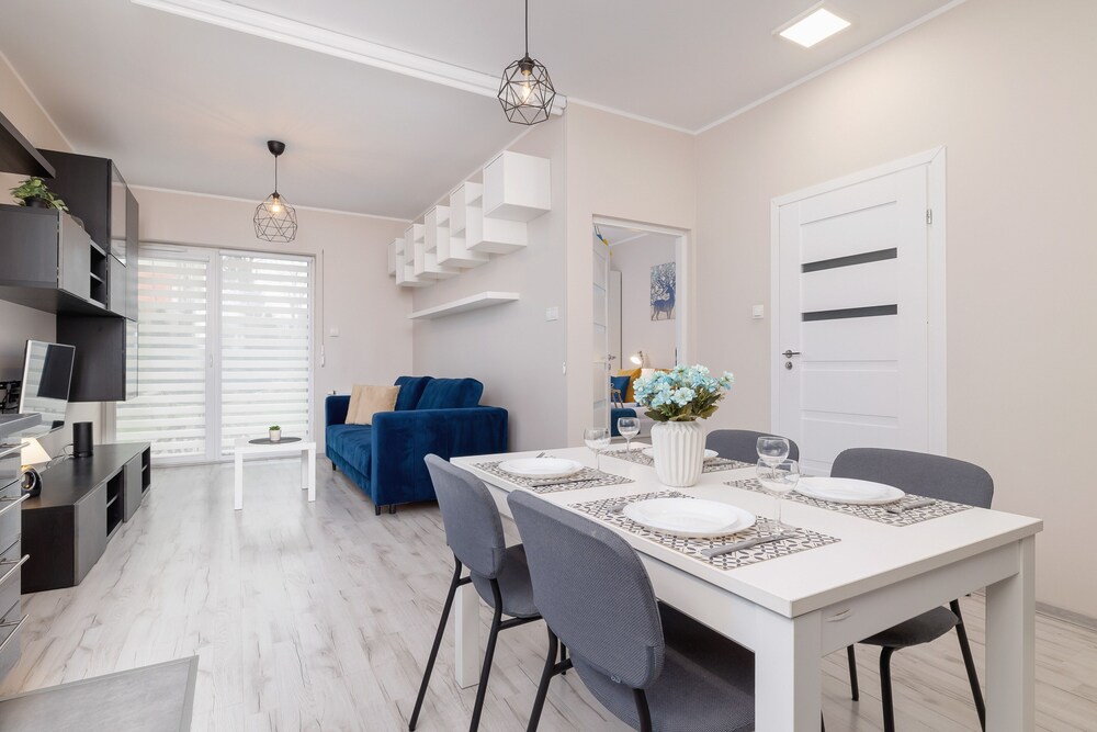 Apartment With Garden by Renters view 3