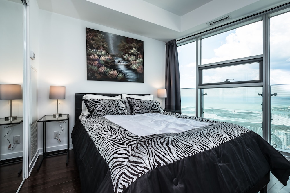 Condo in the sky with a breathtaking view