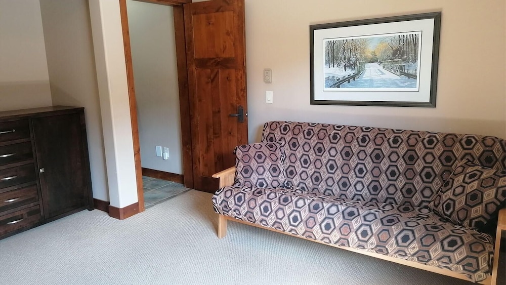 Sun Peaks Vacations - Woodhaven 19 - Property Image 6