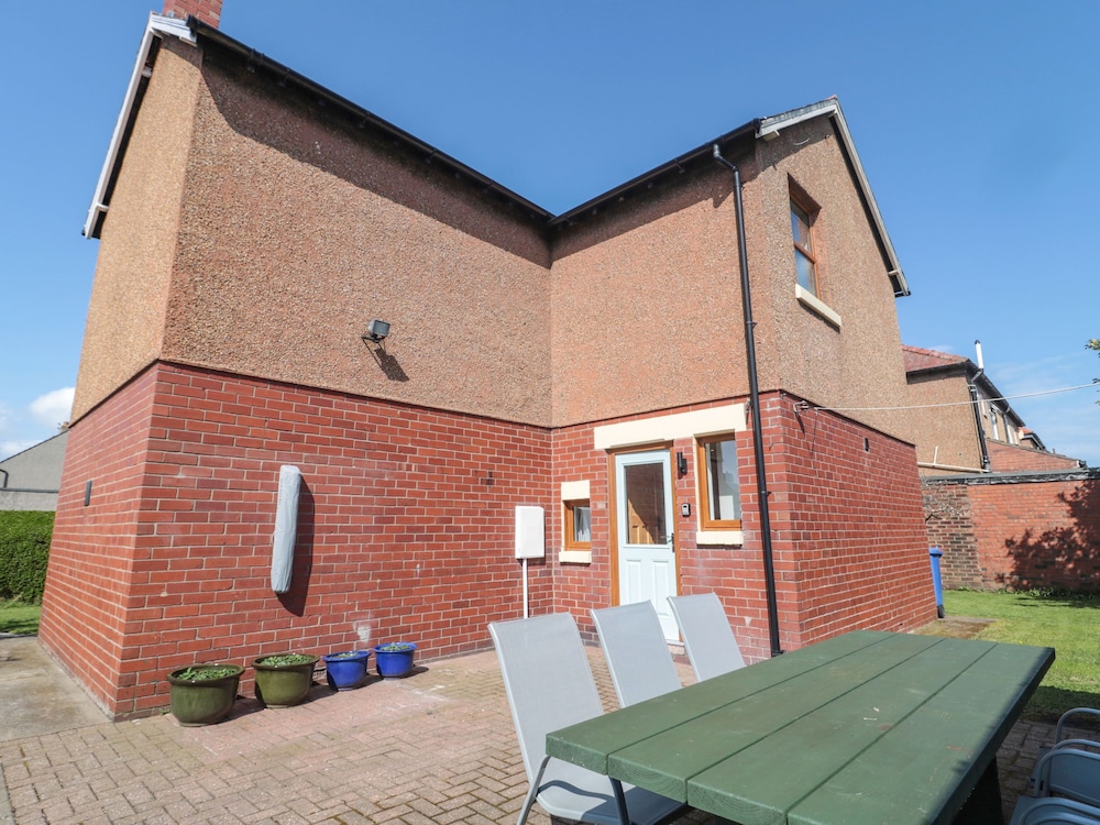 Bisley House