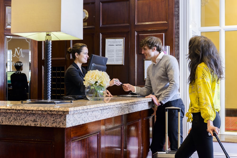Cork Vacations - The Metropole Hotel - Property Image 3