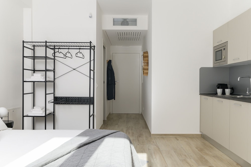 Palazzo Murat - Studio Apartment With Balcony by Wonderful Italy
