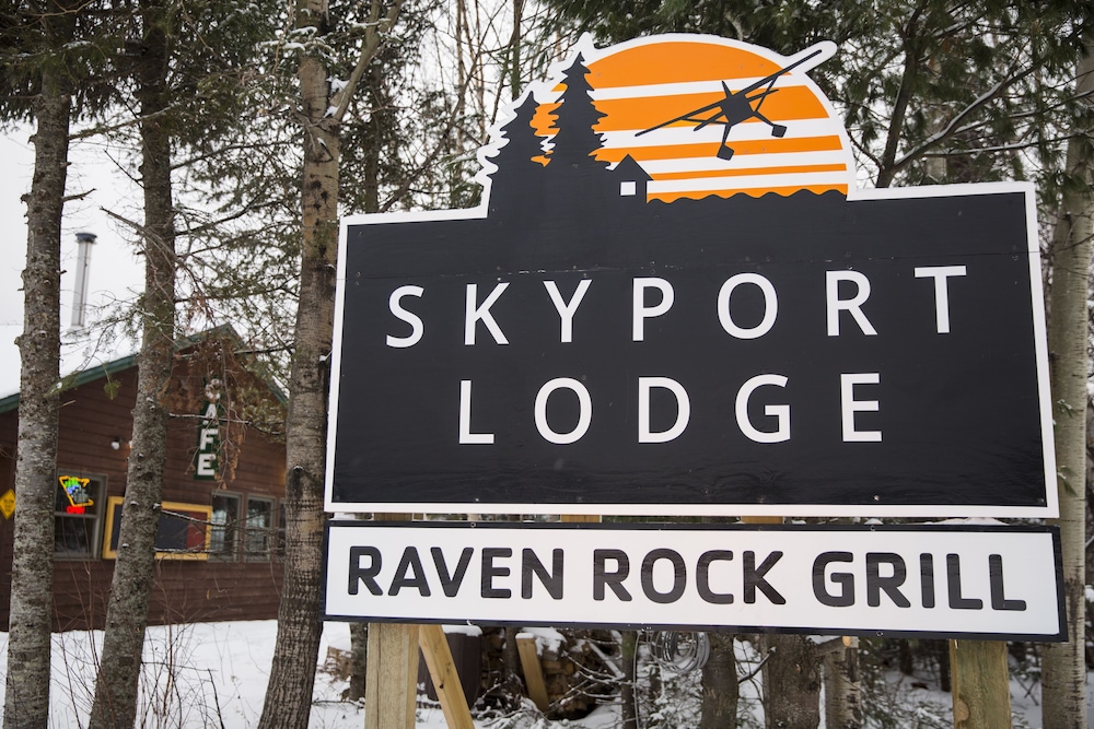 Skyport Lodge